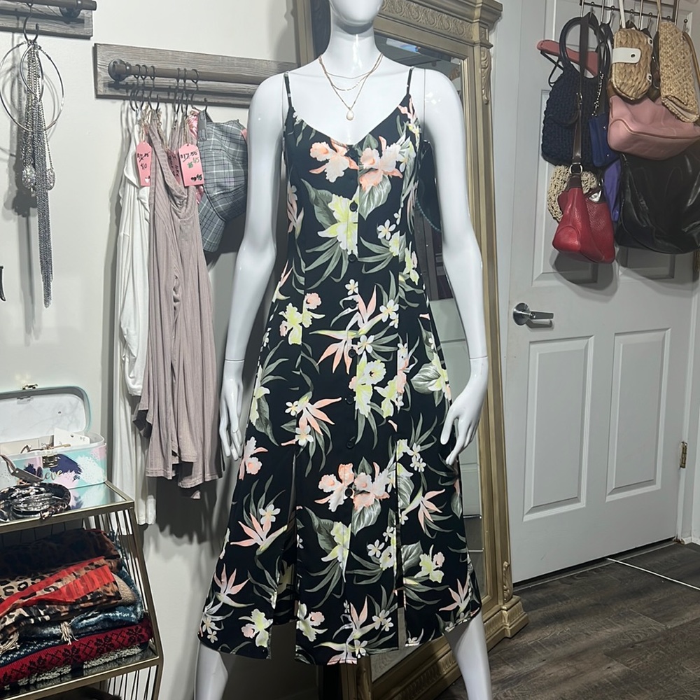 Button front floral sundress